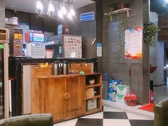 -愉肴麻辣香锅(中山路店)