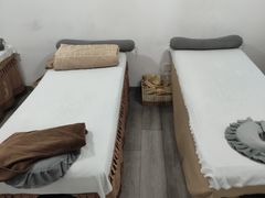 -龙脊堂龙氏推拿 整脊(陆家浜店)