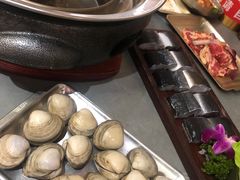 -围炉肉舍•炭烤活鳗•丹东海鲜烤肉(步行街店)