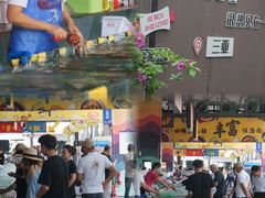 -三亚火车头万人海鲜广场