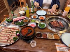 -明洞阿姨·韩式酱蟹烤肉·创意料理(三元桥店)