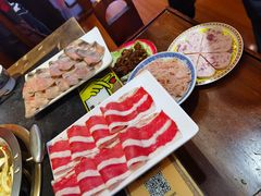 -沸炉重庆老火锅(军事博物馆店)