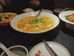 -麻六记(凤凰汇店)