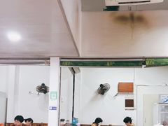 大堂-何永光123鲜牛肉馆(1号店)