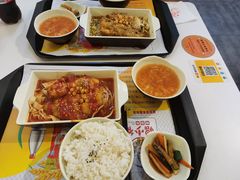 -鲲少爷烤鱼饭.螺蛳粉·清真(爱琴海店)