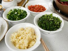 -墨居上隐·院子里火锅(峨眉店)