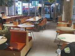 -老乡鸡(上海白玉兰广场店)