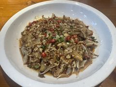 -廖师傅大蒜炒腊肉(袁家岭店)