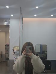 -V7 HAIR SALON