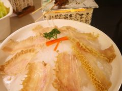 -左庭右院鲜牛肉火锅(浦江欢乐颂店)
