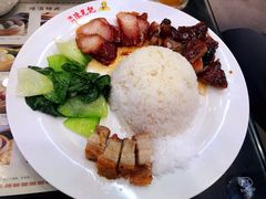 肥叉脆皮烧肉烧鸭三拼饭-澳门陈光记烧味饭店(万象城店)