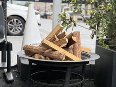 -W COLLECTIVE  DESSERT SHOP