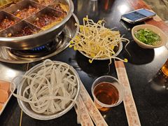 -邓莽子老火锅(中兴路总店)