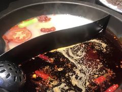 牛油筒骨鸳鸯锅-怡品川宇火锅(宝立方店)
