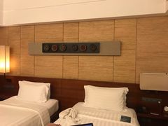 -三亚湾海居铂尔曼度假酒店