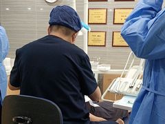 -上海仁爱医院口腔科 · 种植
