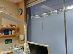 -上海仁爱医院口腔科 · 种植