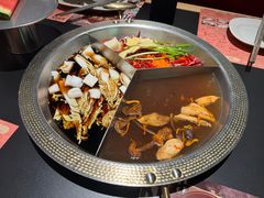 -廖掌柜·重庆鲜货火锅(上海首店)