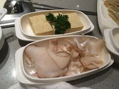-海底捞火锅(新松江路店)