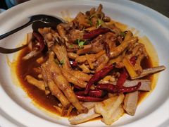 姜辣凤爪-简小舍·民间手艺菜(武昌江滩店)