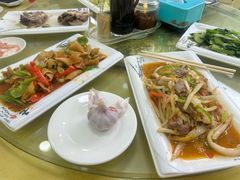 -炕锅羊肉土火锅面片大王