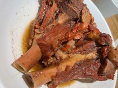 金牌酱棒骨-上关雪東北菜(中房金谊店)