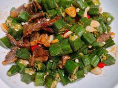 秋葵炒鸡杂-黄泥岗·地道湖北菜(奥特莱斯店)