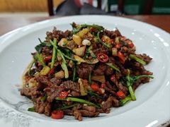 -湖南人家湘菜馆(镇江路店)