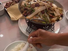 -一口猪海鲜浑锅·东北家常菜