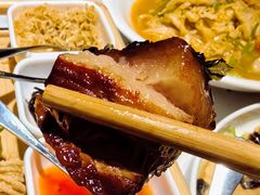 岩菜当家肉-33号大院·青岛本帮菜(五四广场店)
