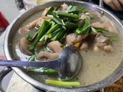 猪弯骨藕汤-小民大排档(光谷店)