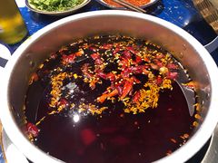 传统锅底-马路边边串串香(双井直营店)