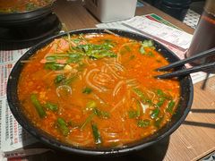 -肥汁米蘭香港米线(定西路店)