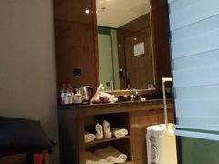 -红方格精致酒店(泸州金融中心万象汇店)