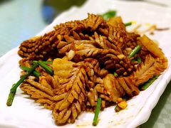 爆炒腰花-闫府私房菜·百年鲁菜(恒隆店)