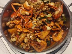 -七欣天香辣蟹火锅(闵行浦江欢乐颂店)