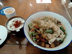-老兰家传统烧烤炒菜泡馍(小南门店)
