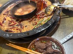 -黄潇洒老火锅(九眼桥宏济巷店)