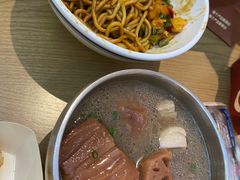 武汉热干面-文叔·湖北名小吃·小龙虾(华强北店)