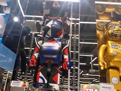 -泡泡玛特POPMART(侨福芳草地店)