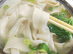 -河南占军烩面馆(中华广场店)