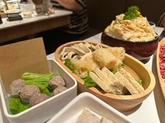 -左庭右院鲜牛肉火锅(七宝领展广场店)