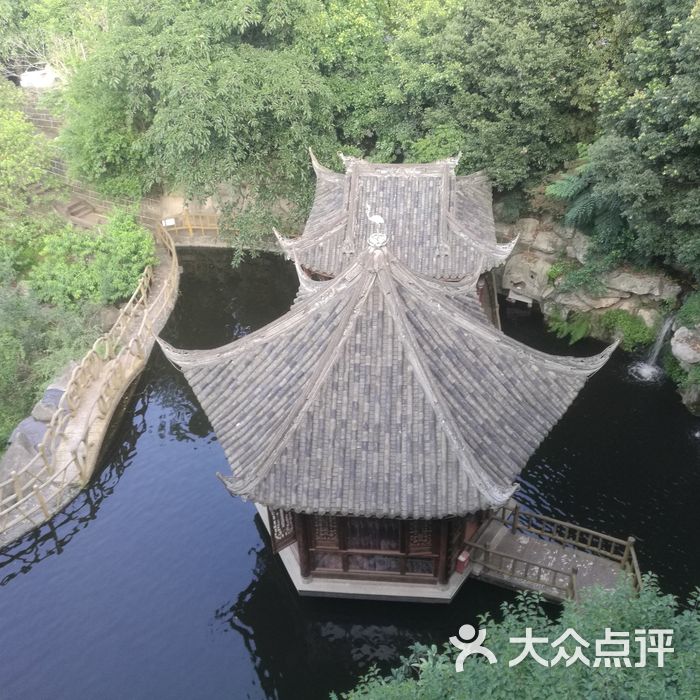 北京龙泉山庄(北京龙泉山庄别墅多大面积)