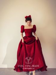 -洋洋婚纱品牌集合店