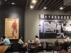 大堂-星巴克(大连柏威年店)