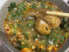 -肖肖酸萝卜鱼火锅(总店)