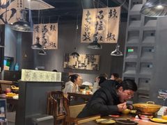 -张翻越·川渝冒菜·武汉黑鸭煲(城北万象城店)
