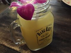 -Dang restaurant (patong phuket)