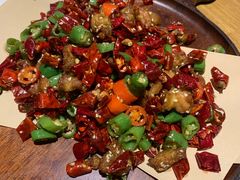 双椒掌中宝-罗氏十三活虾餐厅(光谷K11购物艺术中心店)