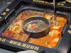 -老牌坊云南鱼豆花火锅(哈西万达店)